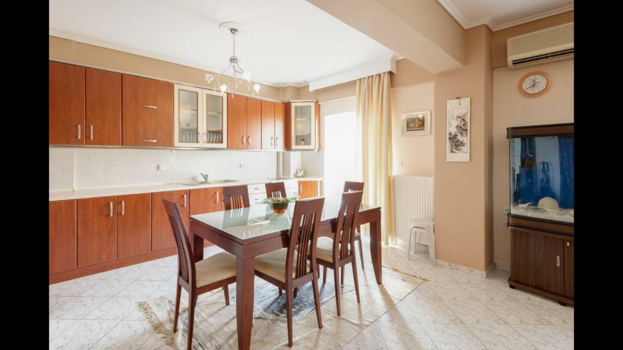 Third Floor Lux Apartment With Nice View Thessaloníki Exteriör bild
