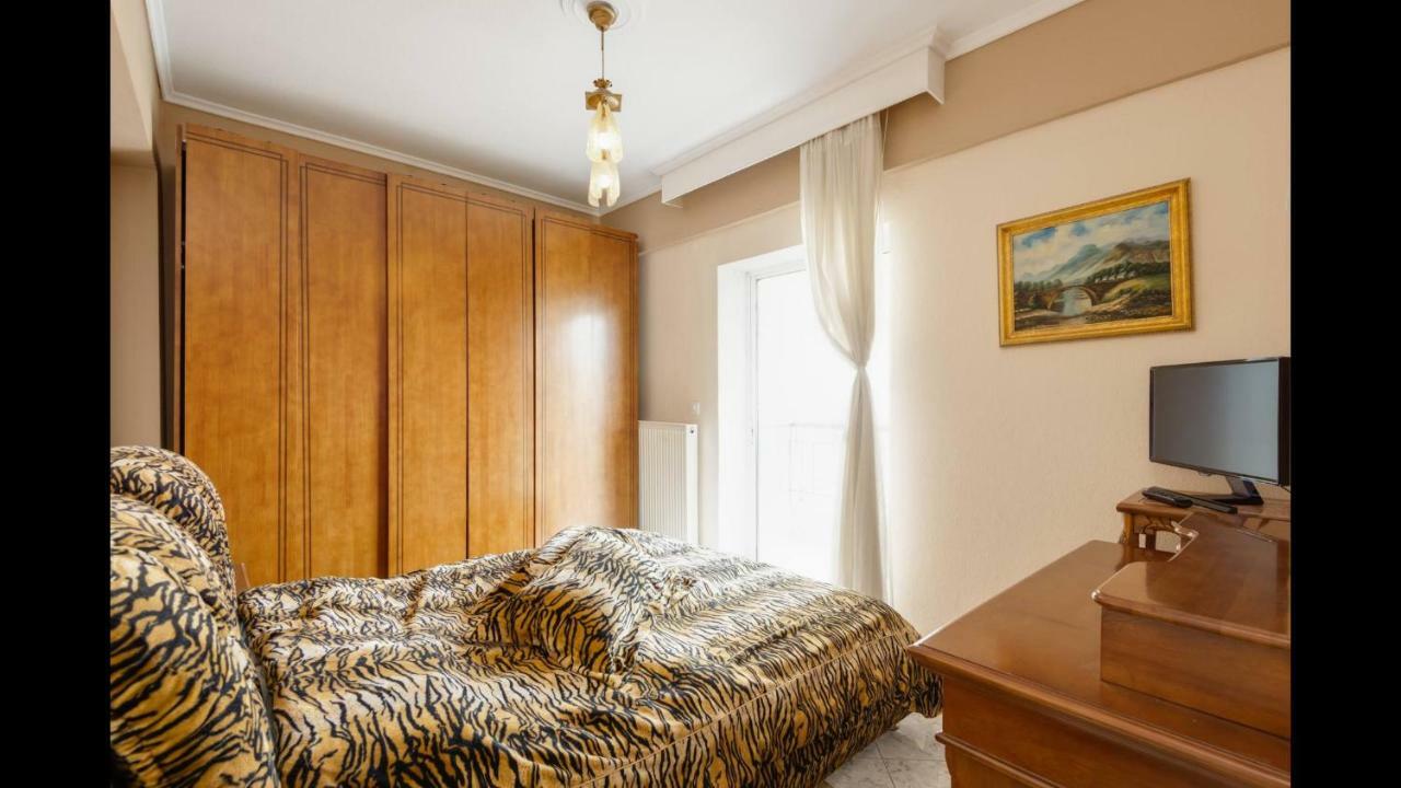 Third Floor Lux Apartment With Nice View Thessaloníki Exteriör bild